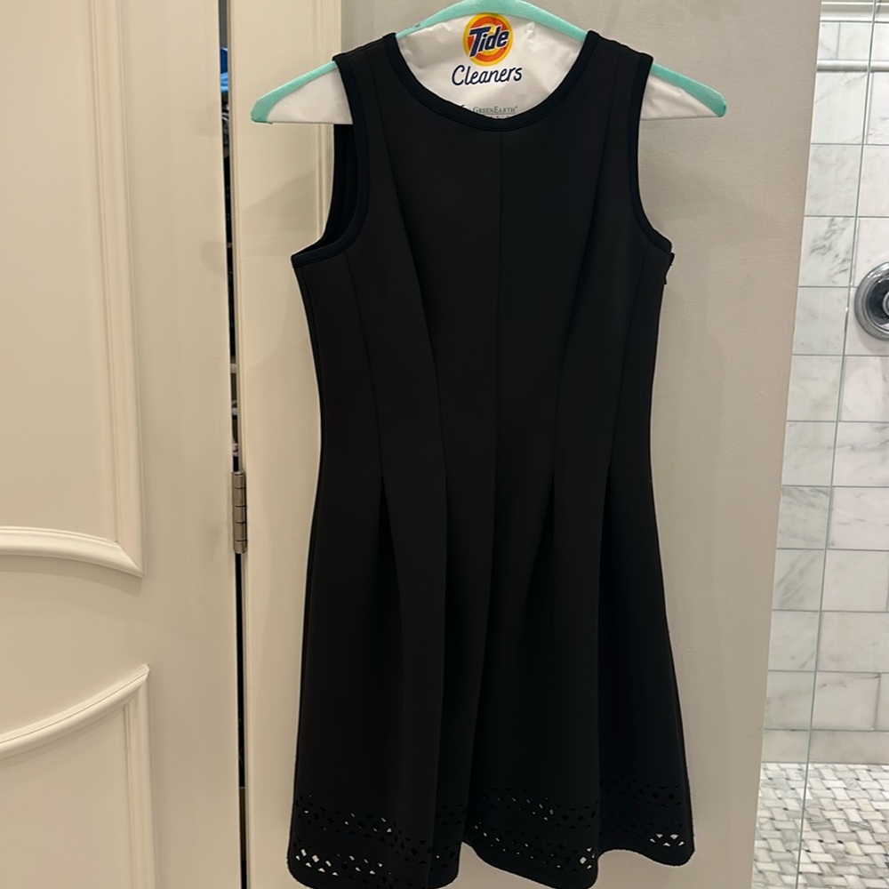 Ann Taylor women’s black dress